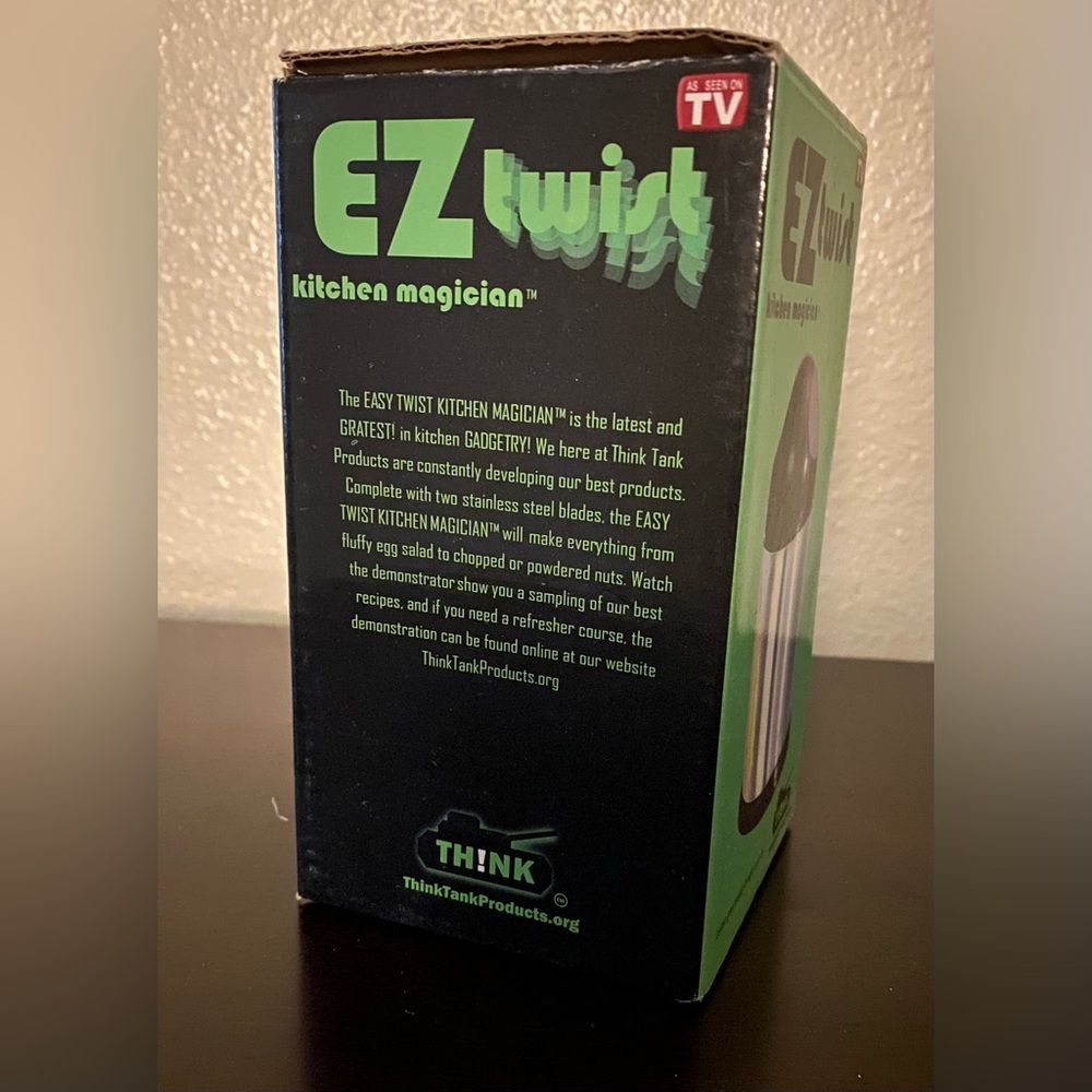Super EZ Twist Cheese Grater Mill | 6” Manual Grinder | As Seen On TV | Kitchen - Picture 3 of 4